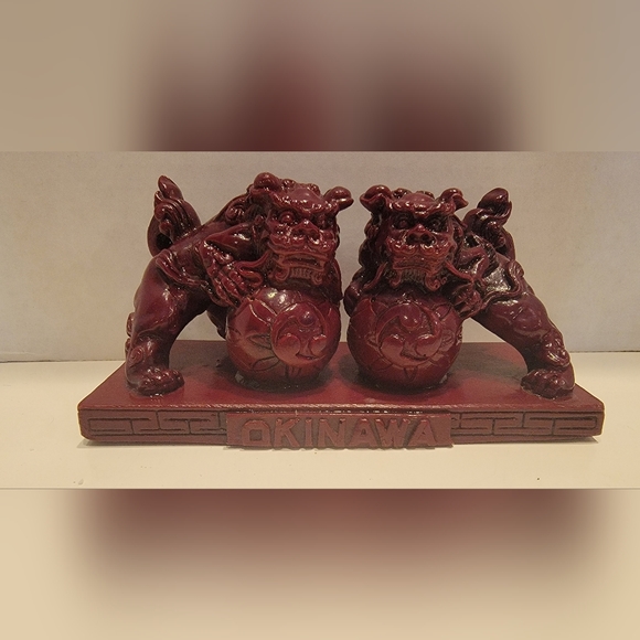 Traditional vintage Okinawa Shisa Dogs (Foo Dogs)Cinnabar resin pre-owned - Picture 2 of 9